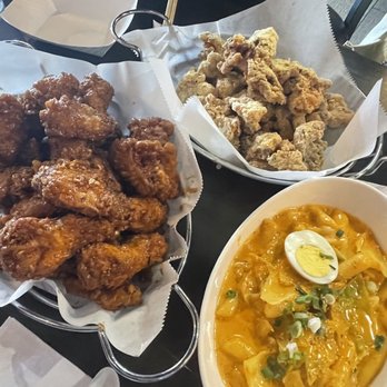 bb.q Chicken O'Fallon - On the left: Honey Garlic Wings (L), on the top right: Cheesling Boneless (M) and on the bottom right: Rose Ddeok-Bokki - Korean Near Me - O'Fallon, Illinois