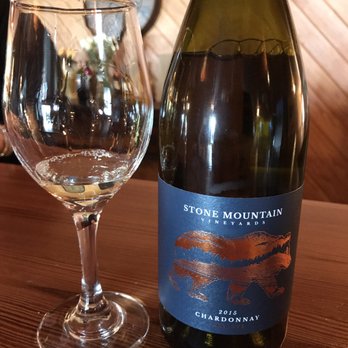 Stone Mountain Vineyards - Wineries Near Me - Dyke, Virginia