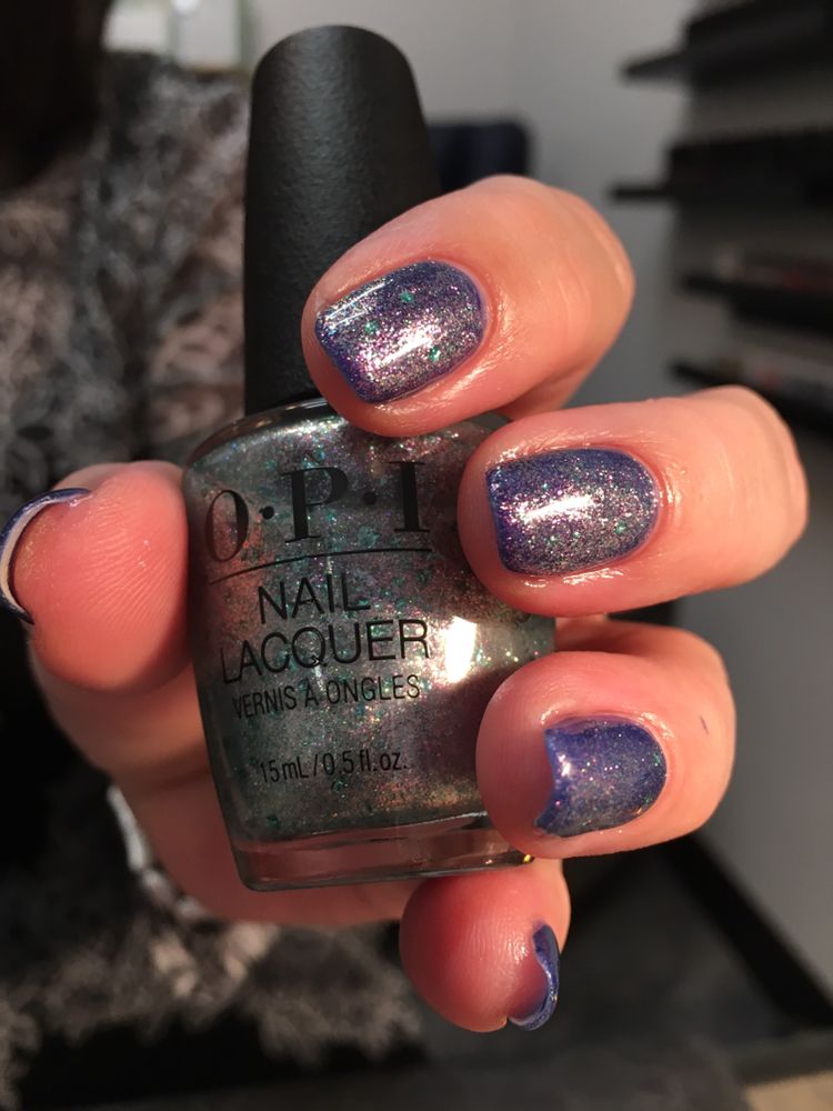 Dawnie Does Nails Logo