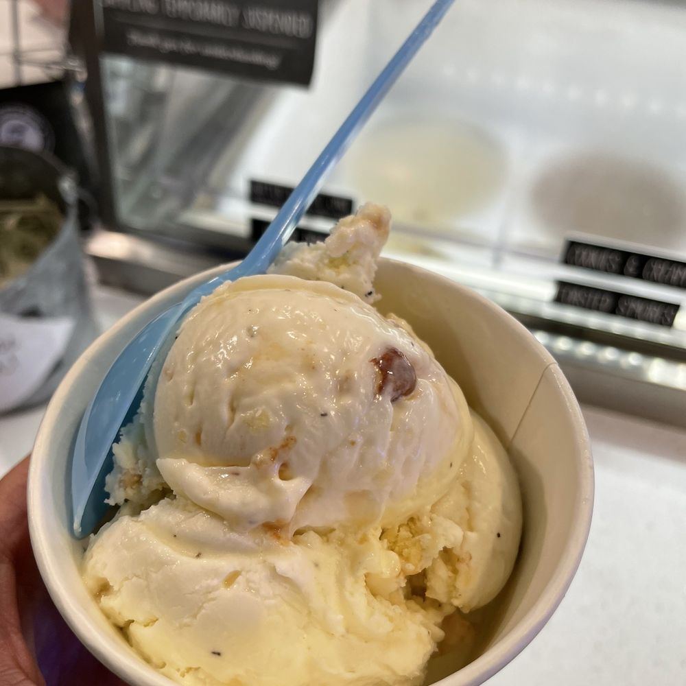 The Baked Bear - Butter Brittle Cake - Ice Cream & Frozen Yogurt Near Me - Austin, Texas The Baked Bear - Butter Brittle Cake - Ice Cream & Frozen Yogurt Near Me - Austin, Texas