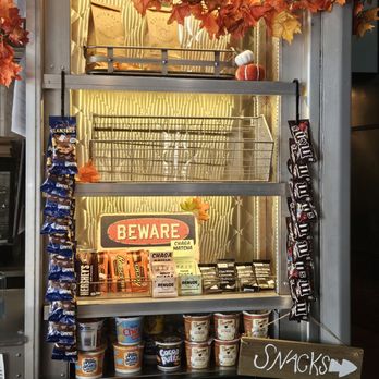 Werewolf Coffee Bar - Selection - Coffee & Tea Near Me - Chicago, Illinois