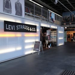 Levi's