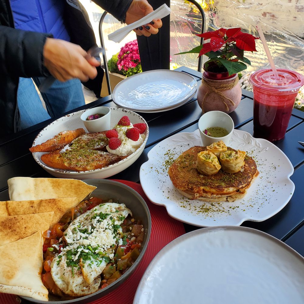 Mr Gyros - Mediterranean Near Me - Seattle, Washington Mr Gyros - Mediterranean Near Me - Seattle, Washington