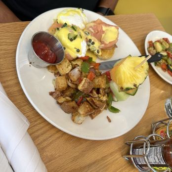 Breakfast Club- Biltmore - Benny - Breakfast & Brunch Near Me - Phoenix, Arizona
