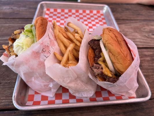 Hamburger Hut by null