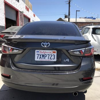 Prime Time Collision Center - Body Shops Near Me - Glendale, California