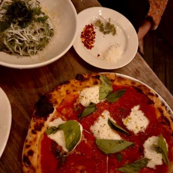 Gjelina - Pomodoro - Confit Tomato , Basil , Oregano & Green Olive Oil Pizza with Burrata. Cacio e Pepe - New American Near Me - Venice, California Gjelina - Pomodoro - Confit Tomato , Basil , Oregano & Green Olive Oil Pizza with Burrata. Cacio e Pepe - New American Near Me - Venice, California
