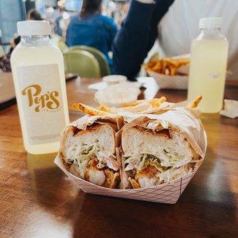 Union Hall - Shrimp PoBoy and delicious Lemonade - Food Court Near Me - Waco, Texas