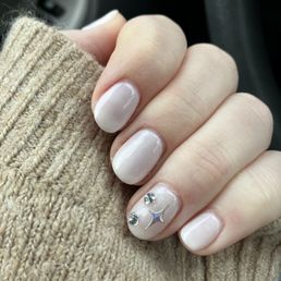 Gel mani with gems