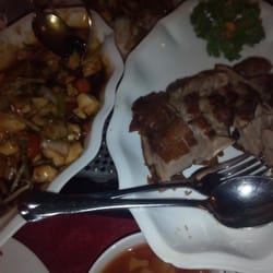 Peking Ente - Ente und ein Hühnergericht mit Curry