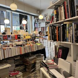 Ofr. Librairie,Galerie