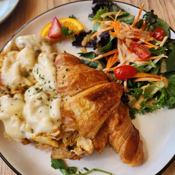 Taste & Glory - Tom Yum Scramble - Breakfast & Brunch Near Me - San Mateo, California Taste & Glory - Tom Yum Scramble - Breakfast & Brunch Near Me - San Mateo, California