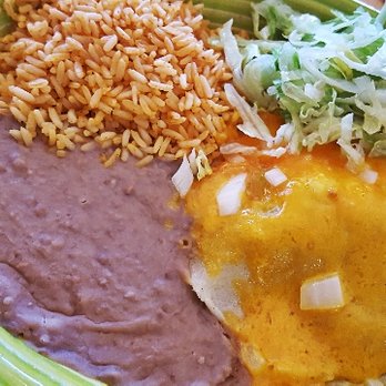 Garcia's Kitchen - Flat chicken enchilada with beans and rice - New Mexican Cuisine Near Me - Albuquerque, New Mexico