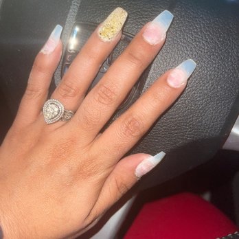 V.I.P Nails & Spa - That's all she did on my left hand - Nail Salons Near Me - Marble Falls, Texas V.I.P Nails & Spa - That's all she did on my left hand - Nail Salons Near Me - Marble Falls, Texas