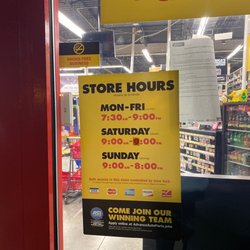 Advance Auto Parts - Clearly shows they close at 9pm