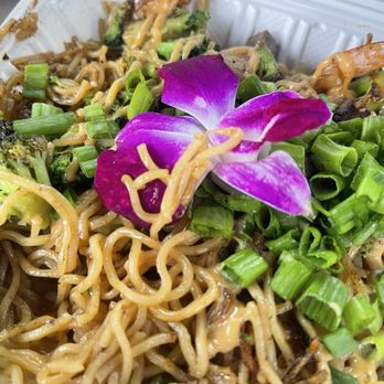 Try Dat food truck - Fried hibachi noodles w steak & shrimp - Food Trucks Near Me - Oakland, California Try Dat food truck - Fried hibachi noodles w steak & shrimp - Food Trucks Near Me - Oakland, California