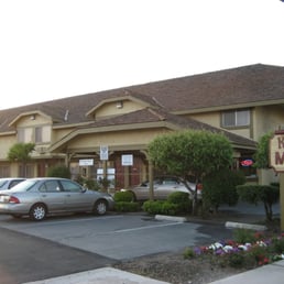 stay in a nice cleen room stay in a nice cleen room