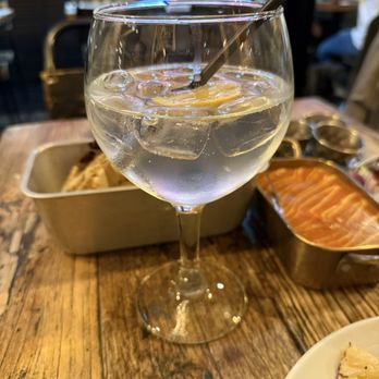 Yatri Indian Restaurant - Indian Near Me - London, XGL Yatri Indian Restaurant - Indian Near Me - London, XGL