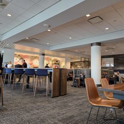 Alaska Lounge