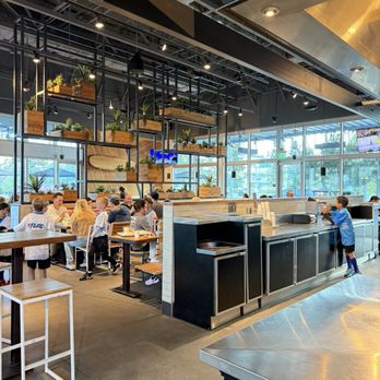 Shake Shack El Segundo - Burgers Near Me - El Segundo, California