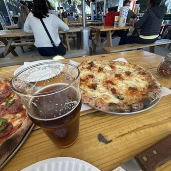 Deft Brewing - Beer and pizza - Breweries Near Me - San Diego, California