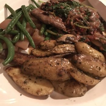 Christmas Farm Inn Restaurant - Venison medallions with fingerling potatoes - Pubs Near Me - Jackson, New Hampshire