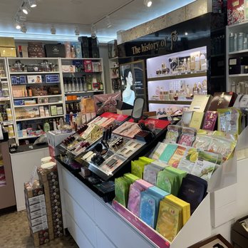 Samjin Fine Asian Import, Gifts and Cosmetics - Furniture Stores Near Me - Beaverton, Oregon