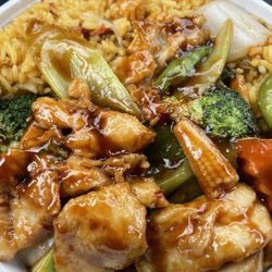 Hing Wong Restaurant - C31. Hunan Chicken Combo Platter