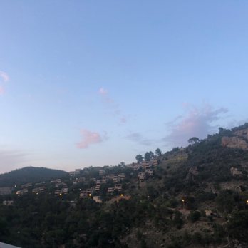 Giverola Resort - View coming into the hotel. - Vacation Rentals Near Me - Tossa-de-Mar, GI