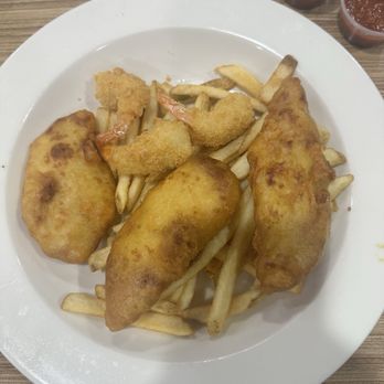 Denny's - New! Fried Fish Platter - American Near Me - Tempe, Arizona