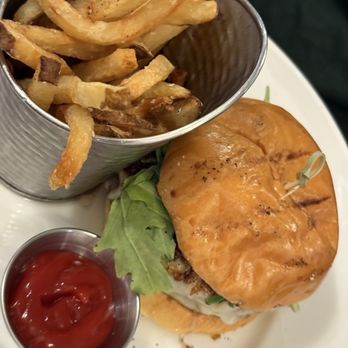 Brickmen Kitchen + Bar - Brickmen Burger - Wine Bars Near Me - Kingston, New York