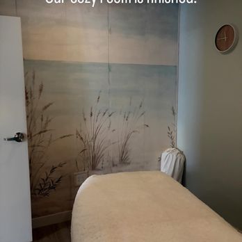 Spa Phoebe - Cozy Room - Massage Therapy Near Me - Seattle, Washington Spa Phoebe - Cozy Room - Massage Therapy Near Me - Seattle, Washington