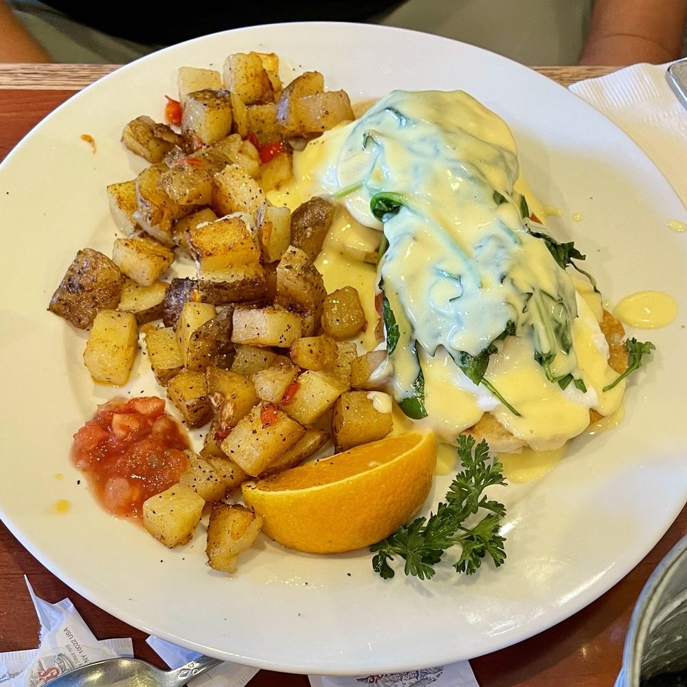Springside Restaurant - Eggs Florentine served with homestyle potatoes - Breakfast & Brunch Near Me - Paso Robles, California Springside Restaurant - Eggs Florentine served with homestyle potatoes - Breakfast & Brunch Near Me - Paso Robles, California