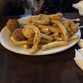 Gumbeaux's Cajun Cafe - Kid's fried shrimp plate - Cajun/Creole Near Me - Douglasville, Georgia