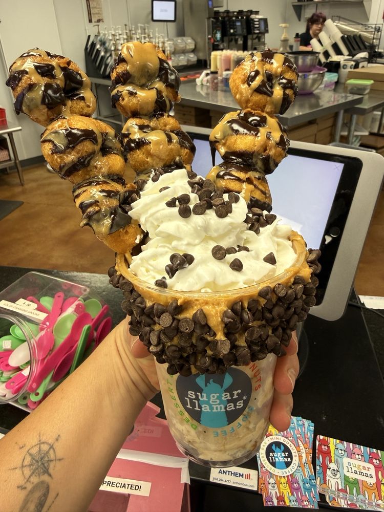 Social spots from Sugar Llamas