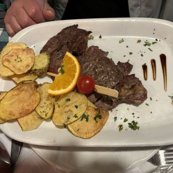 Chez Lapin - BIFE AO ALHO/ GARLIC STEAK - Portuguese Near Me - Porto, 13