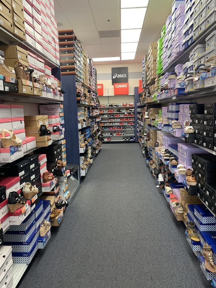 RACK ROOM SHOES Updated April 2024 2424 West Loop 340, Waco, Texas