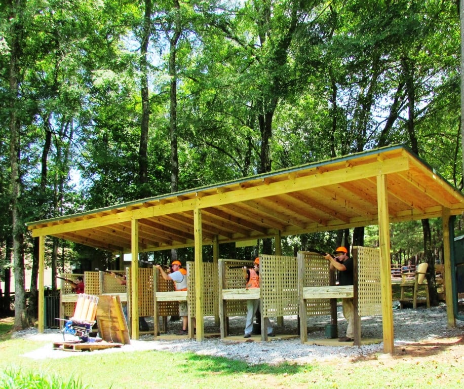 Burnt Pine Plantation Logo