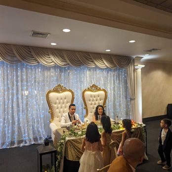Rainbow Gardens - Thank you for Alberto for making us actually sit down and eat! - Venues & Event Spaces Near Me - Las Vegas, Nevada Rainbow Gardens - Thank you for Alberto for making us actually sit down and eat! - Venues & Event Spaces Near Me - Las Vegas, Nevada