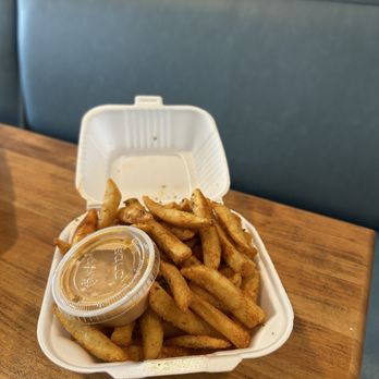 Table 313 - House French Fries - Diners Near Me - Detroit, Michigan Table 313 - House French Fries - Diners Near Me - Detroit, Michigan