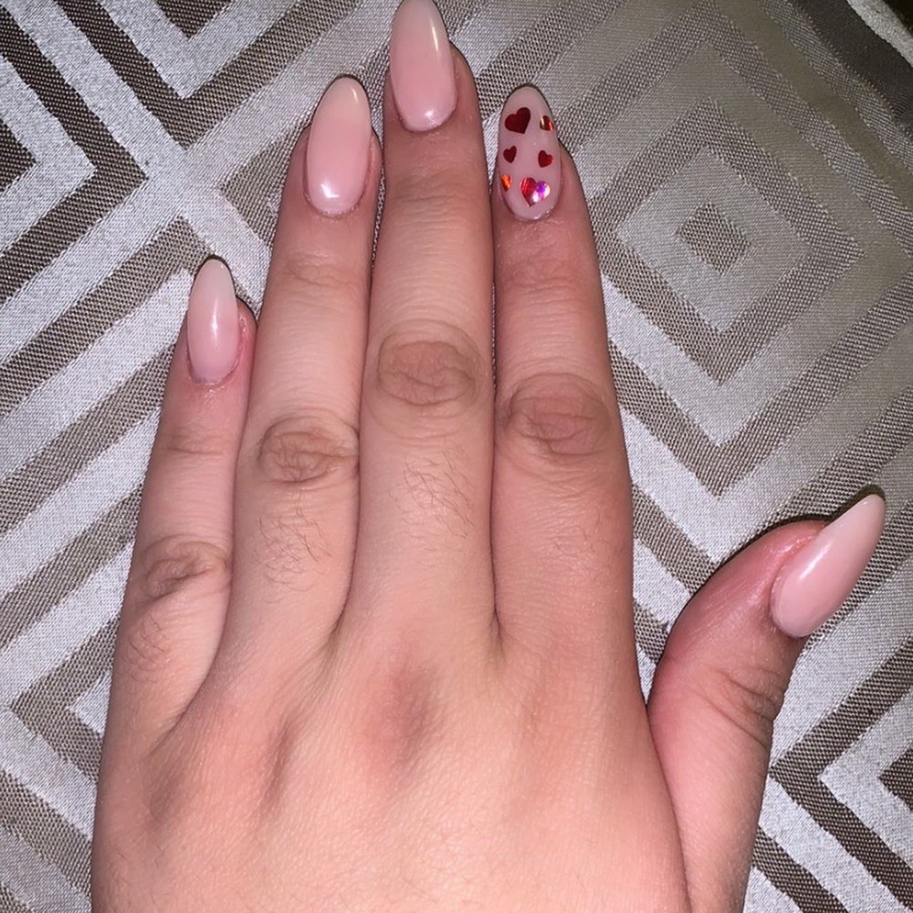 Dorita's Nails - Nail Salons Near Me - Rialto, California