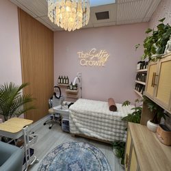 The Salty Crown Salon - New space