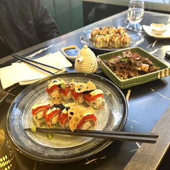 Flame sushi - Poparazi Roll, Braised Short Rib, Hokkaido Roll (listed from front to back) - Sushi Bars Near Me - Toronto, Ontario Flame sushi - Poparazi Roll, Braised Short Rib, Hokkaido Roll (listed from front to back) - Sushi Bars Near Me - Toronto, Ontario