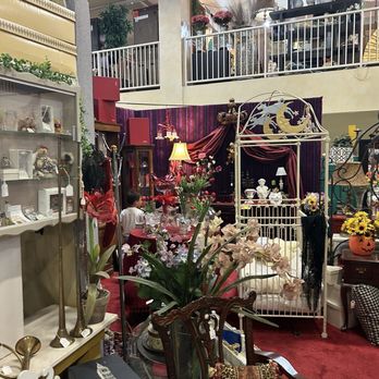 Timeless Furnishings - Interior - Antiques Near Me - Bakersfield, California