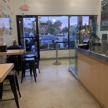 Chill-N Ice Cream Pinecrest - Ice Cream & Frozen Yogurt Near Me - Pinecrest, Florida