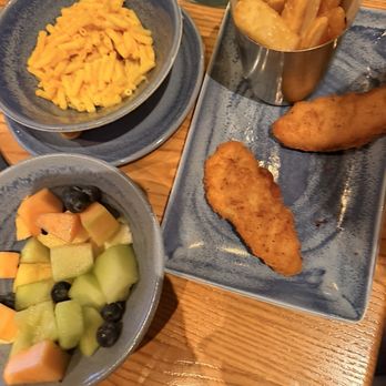 Sally's Waterfront Dining - Mac and cheese, chicken tenders (kids) - Seafood Near Me - San Diego, California Sally's Waterfront Dining - Mac and cheese, chicken tenders (kids) - Seafood Near Me - San Diego, California