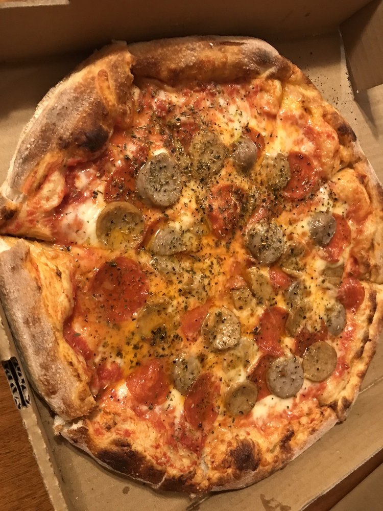 THE PIZZA SLICE TEMP. CLOSED Updated April 2024 11 Photos & 33