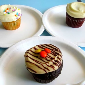 Sweet Mandy B's - Confetti, Red Velvet & Choc PB Cupcakes - Bakeries Near Me - Chicago, Illinois