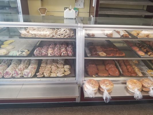 Elliotts Bakery by null