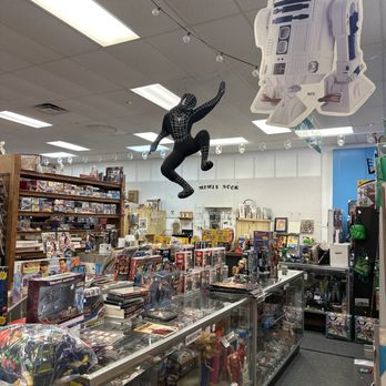 Oddballs Antiques & More - Antiques Near Me - Henrico, Virginia